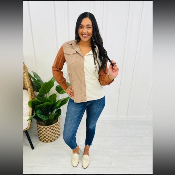 Meet Me In The Middle Shacket - Picture 3 of 3